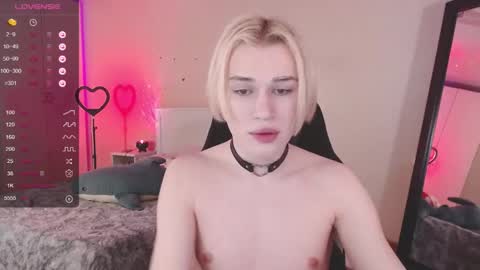 Snapshot of rainbow__salt chatting on November 30, 10:19 am Mike online show from November 30, 10:19 am