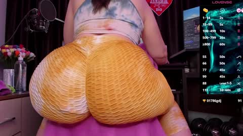 Laura online show from December 12, 2:59 am