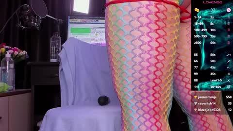 Laura online show from February 18, 6:48 am