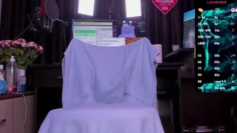 Laura online show from September 22, 2:46 am