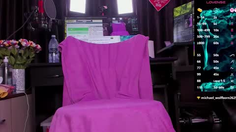 Laura online show from September 30, 2:38 am