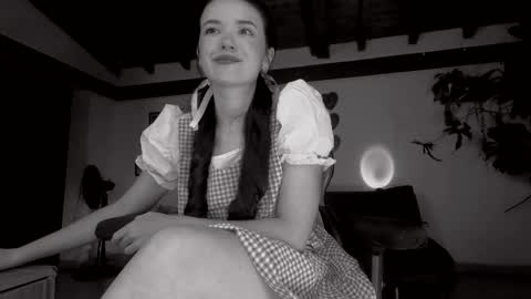 Snapshot of rami___ chatting on October 26, 5:35 am Ramona online show from October 26, 5:35 am