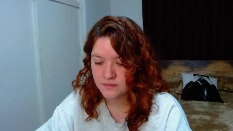 Snapshot of ramona15 chatting on November 7, 1:27 am Ramona online show from November 7, 1:27 am