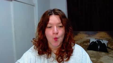 Snapshot of ramona15 chatting on November 7, 11:16 pm Ramona online show from November 7, 11:16 pm