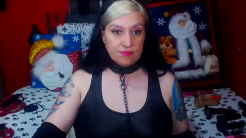 Snapshot of randymaturex01 chatting on December 8, 7:58 am Sonia online show from December 8, 7:58 am