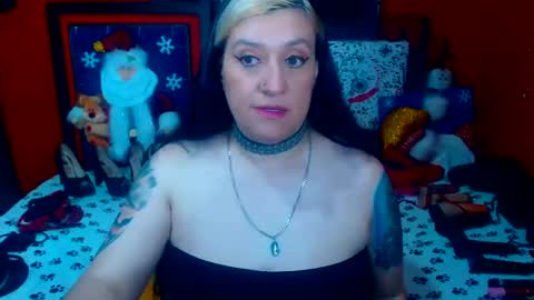 Snapshot of randymaturex01 chatting on December 29, 11:39 pm Sonia online show from December 29, 11:39 pm