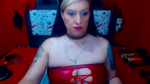 Snapshot of randymaturex01 chatting on February 2, 3:21 am Sonia online show from February 2, 3:21 am