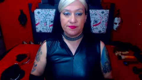 Snapshot of randymaturex01 chatting on February 6, 6:56 pm Sonia online show from February 6, 6:56 pm