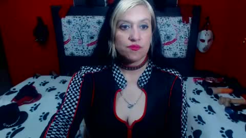 Snapshot of randymaturex01 chatting on March 5, 6:54 am Sonia online show from March 5, 6:54 am