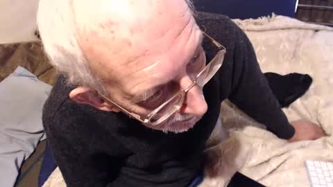 Raffaele online show from December 21, 11:01 am