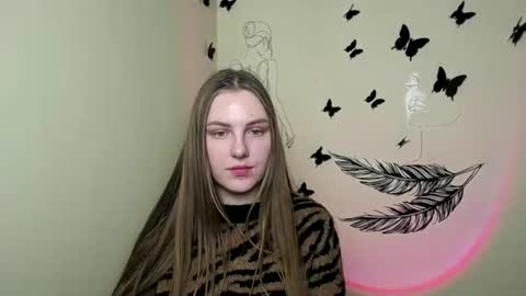 raspberry0101 online show from December 15, 6:59 pm