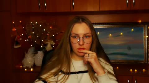 raspberry0101 online show from January 5, 5:30 pm