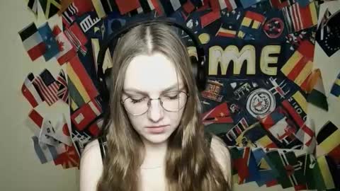 raspberry0101 online show from November 24, 1:11 pm