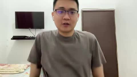 randomnaut online show from December 10, 2:17 pm