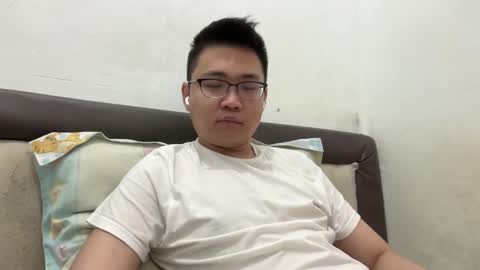 randomnaut online show from January 19, 6:10 pm