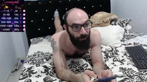 Snapshot of raul27big chatting on February 15, 5:28 pm RaulWildBoy27 online show from February 15, 5:28 pm