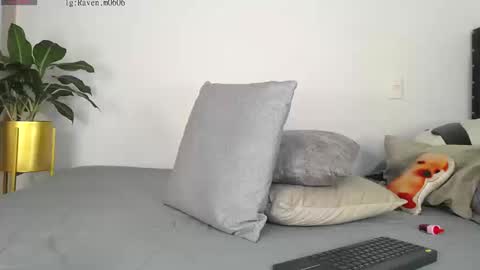 Raven online show from September 19, 3:45 pm