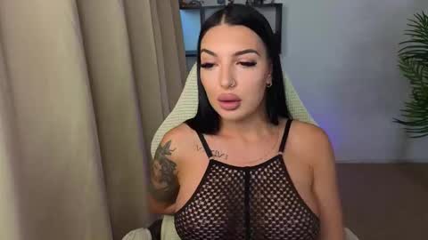 raven_inkk online show from November 10, 10:58 am