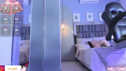 raven_jade_ online show from September 14, 3:49 am