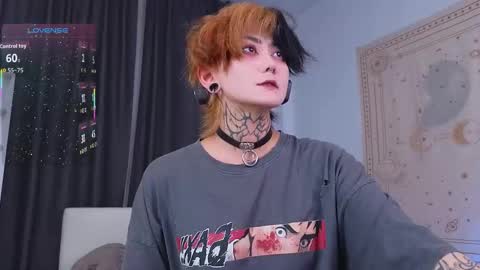 Snapshot of ravens_nest_ chatting on November 26, 11:33 am Raven online show from November 26, 11:33 am