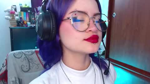 raventh_ online show from October 22, 11:43 am