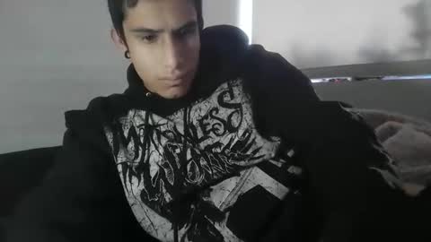 ravenxbat online show from December 2, 3:29 pm