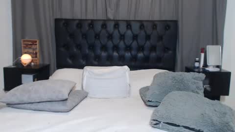 Ray online show from January 3, 2:54 am