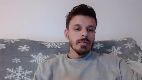 Snapshot of rayann27 chatting on December 11, 2:52 am rayan online show from December 11, 2:52 am