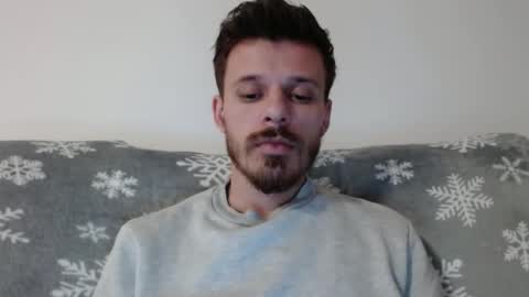 Snapshot of rayann27 chatting on December 18, 3:26 am rayan online show from December 18, 3:26 am