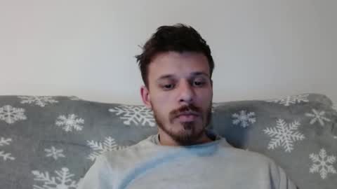 Snapshot of rayann27 chatting on December 18, 10:35 pm rayan online show from December 18, 10:35 pm