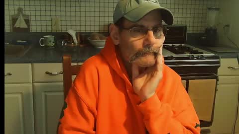 Ray online show from December 1, 4:29 pm