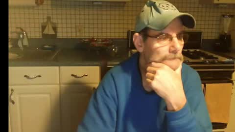 Ray online show from December 12, 11:18 am