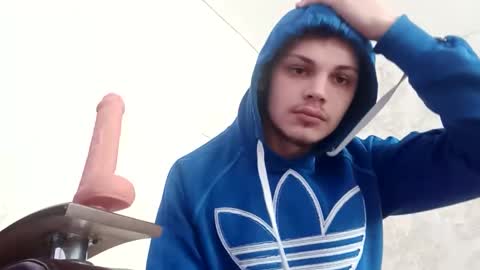 Snapshot of raymartino chatting on February 26, 10:36 am RayMartino online show from February 26, 10:36 am