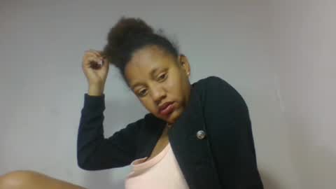 razanastine online show from November 10, 9:47 pm