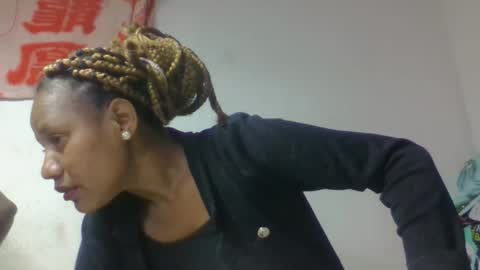 razanastine online show from November 27, 6:04 am