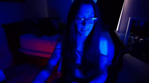 Snapshot of razorkitty chatting on November 25, 12:38 pm razorkitty online show from November 25, 12:38 pm