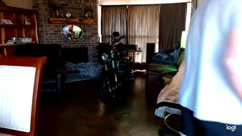 Snapshot of ready4aride2day chatting on January 18, 6:53 pm ready4aride2day online show from January 18, 6:53 pm