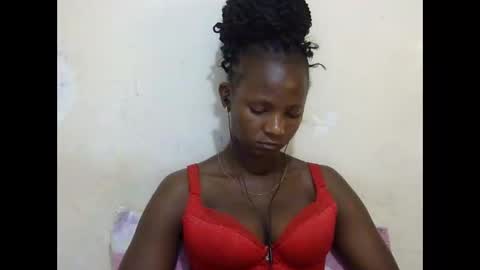 queen online show from March 4, 5:45 pm