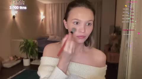 AliceEve online show from December 3, 7:00 pm