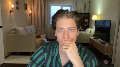 AliceEve online show from February 4, 2:32 pm