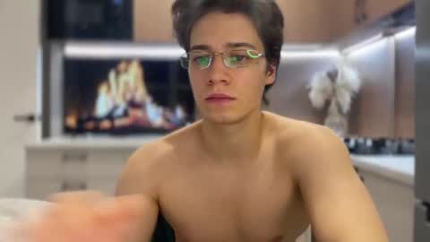 AliceEve online show from February 27, 6:42 pm