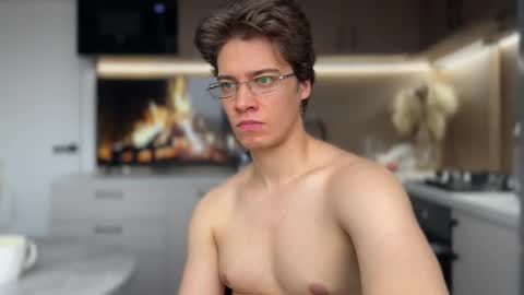 AliceEve online show from March 3, 12:27 pm