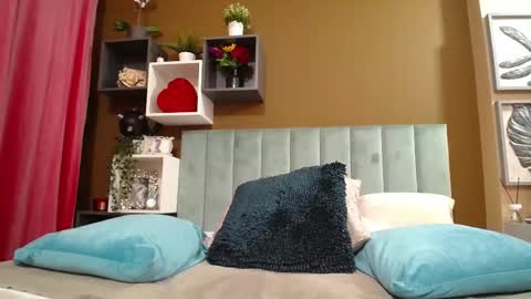 rebecablackx online show from February 11, 8:05 am