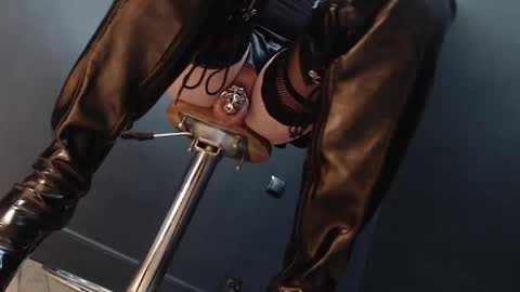 Rebeccalachaude online show from January 13, 2:11 pm