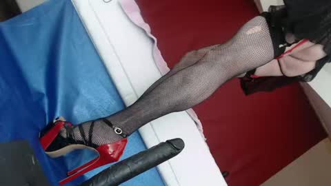 Rebeccalachaude online show from February 15, 11:28 am