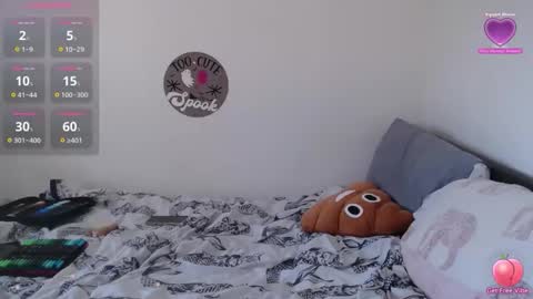 rebeccasummercam online show from September 25, 12:20 pm