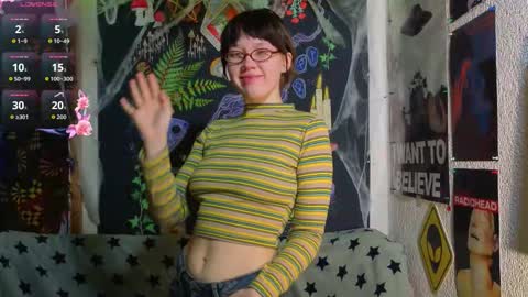 Lara online show from November 16, 9:31 pm