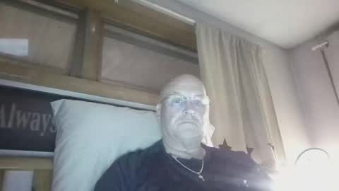 Mtn. Man online show from October 8, 1:36 am