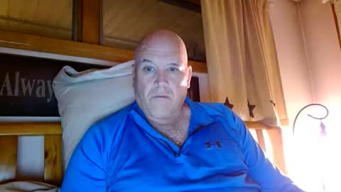 Mtn. Man online show from October 18, 3:09 am