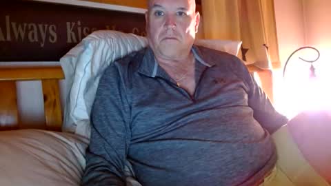 Mtn. Man online show from October 25, 3:03 am